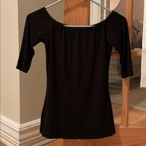 Lulu quarter sleeve off the shoulder shirt